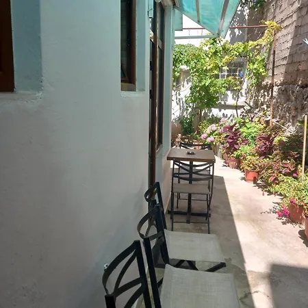 Isufi 3* ساراندا